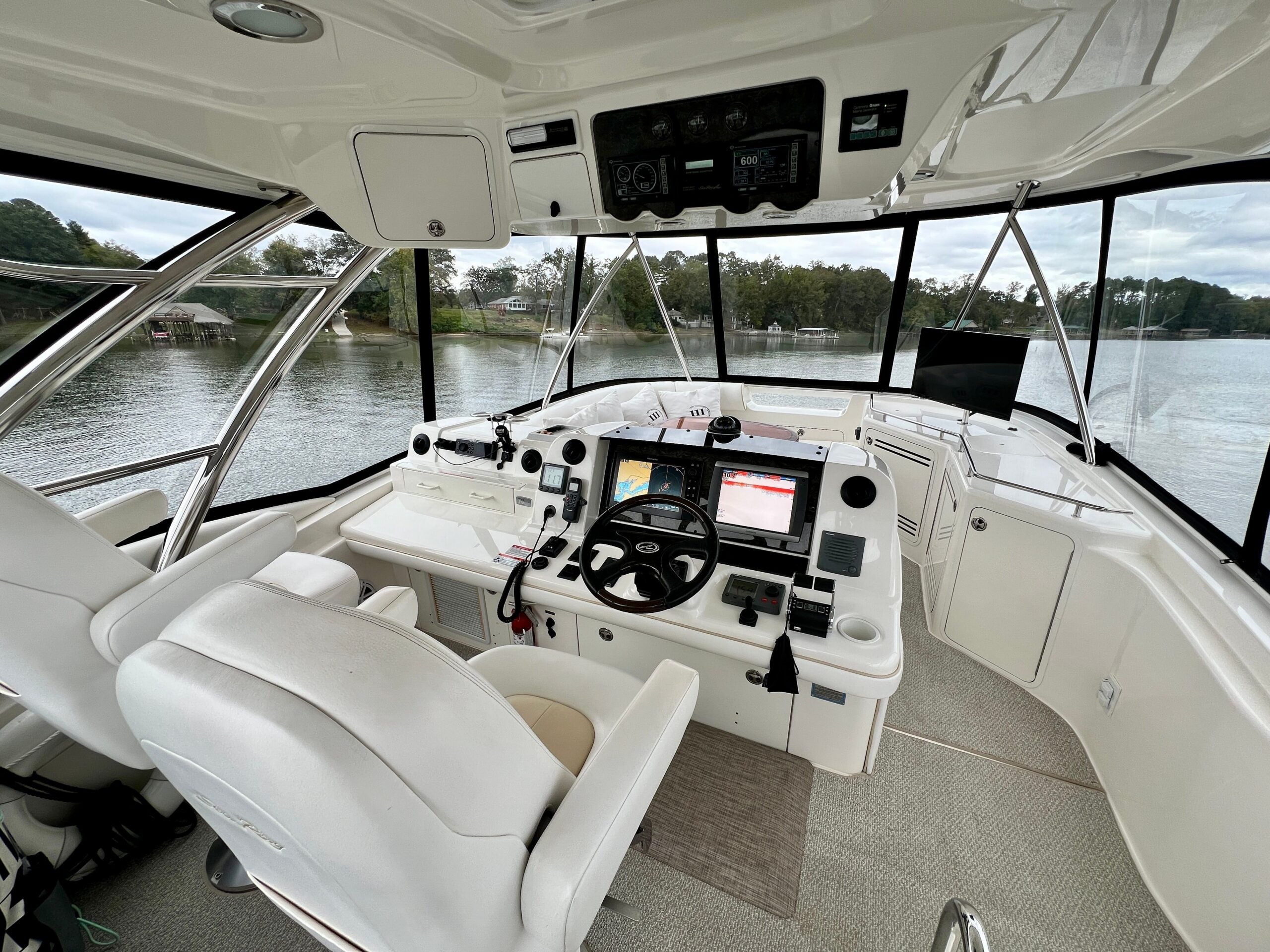Sea Ray 58 Sedan Bridge