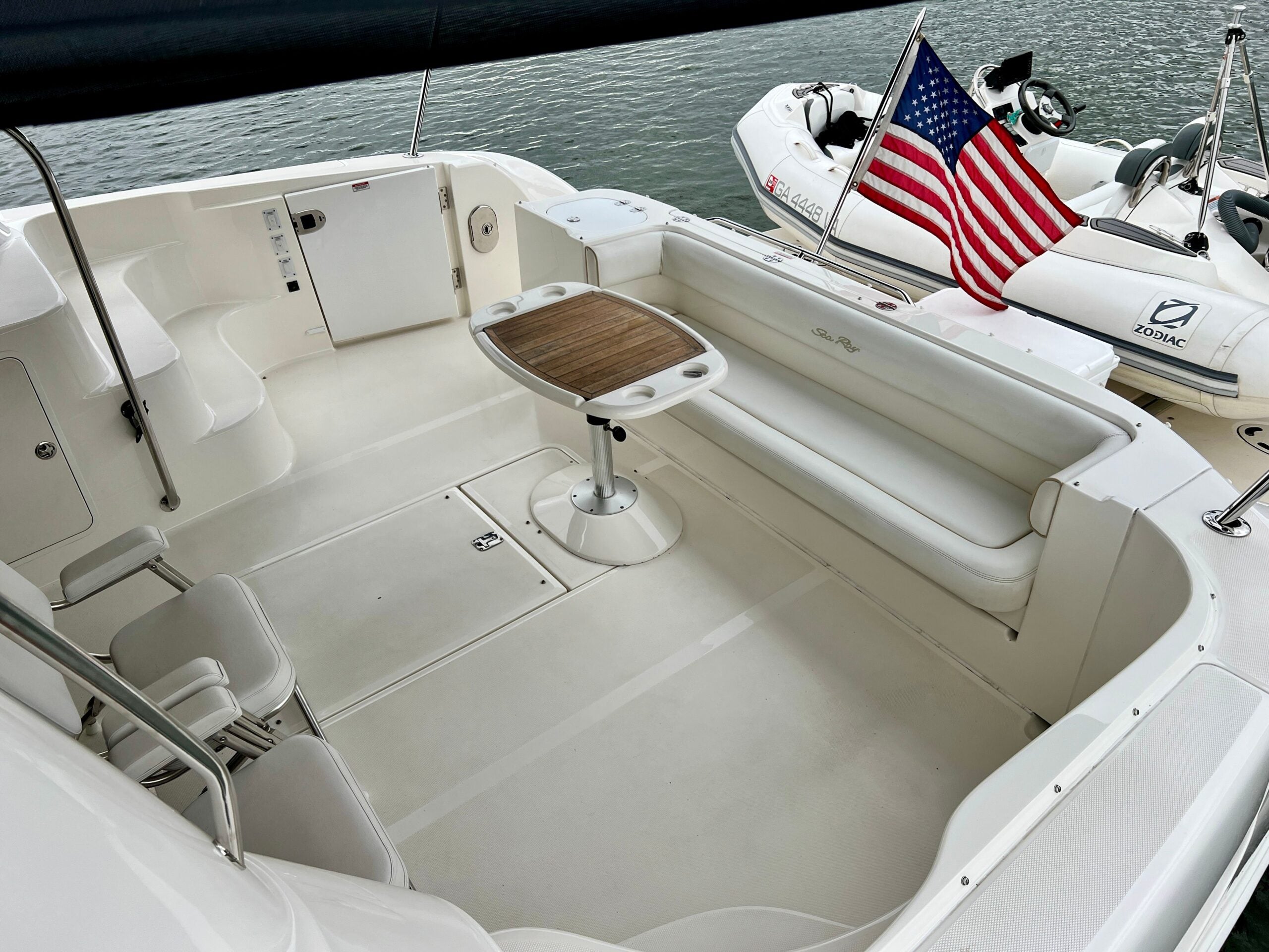 Sea Ray 58 Sedan Bridge