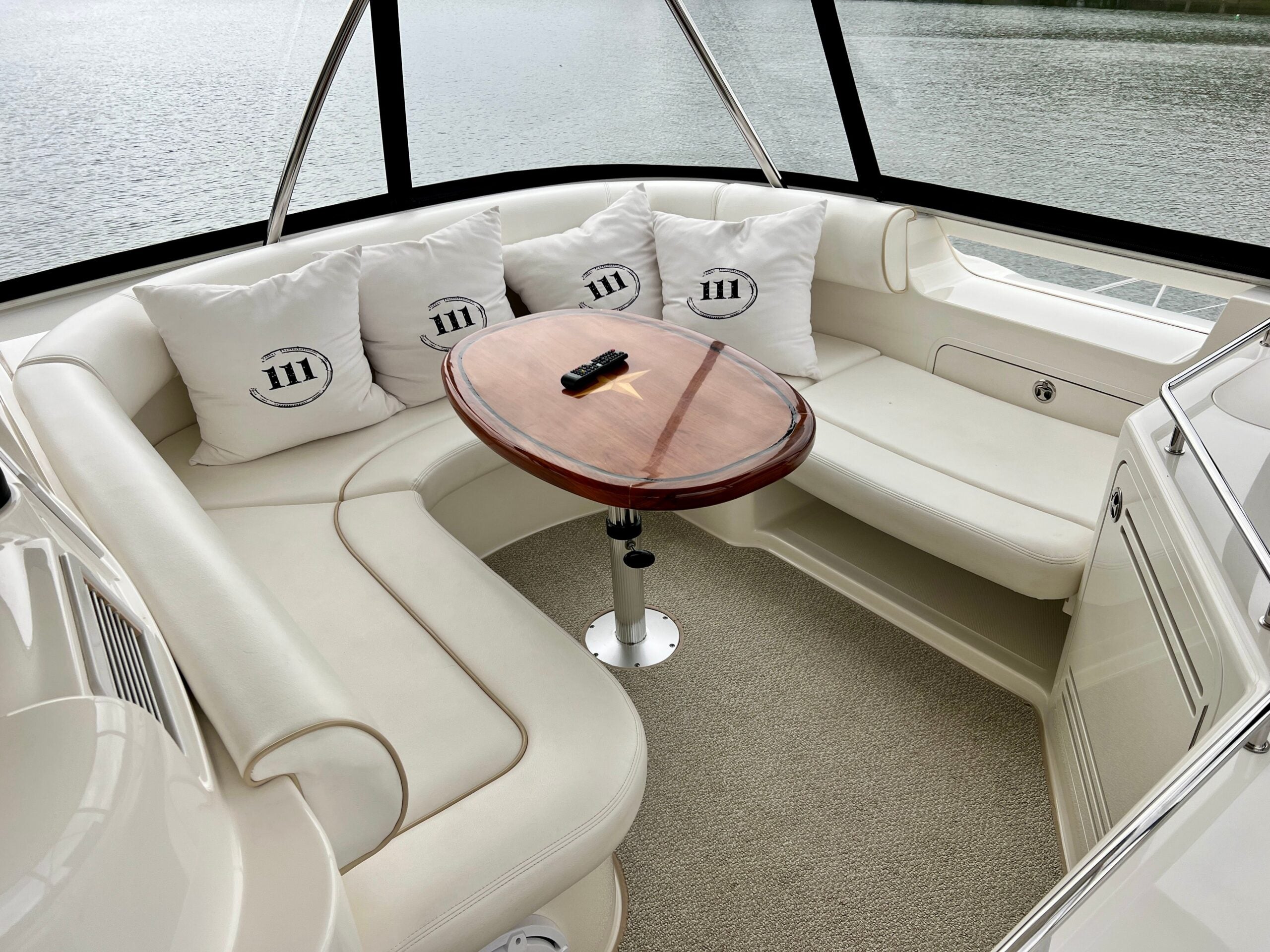 Sea Ray 58 Sedan Bridge