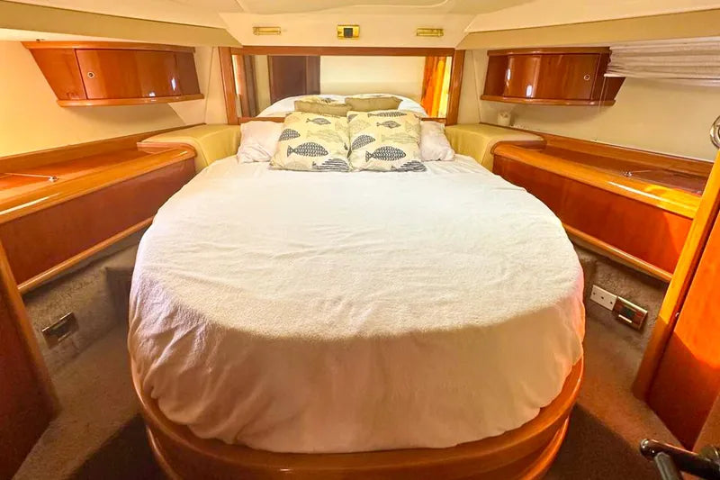 2004 Sealine 47